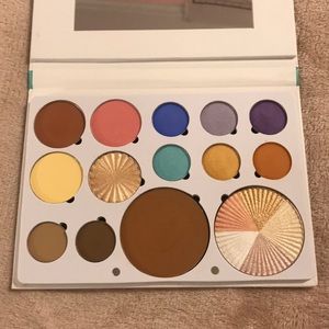 Free Spirit 🦄 CLOSET CLOSING 🦄